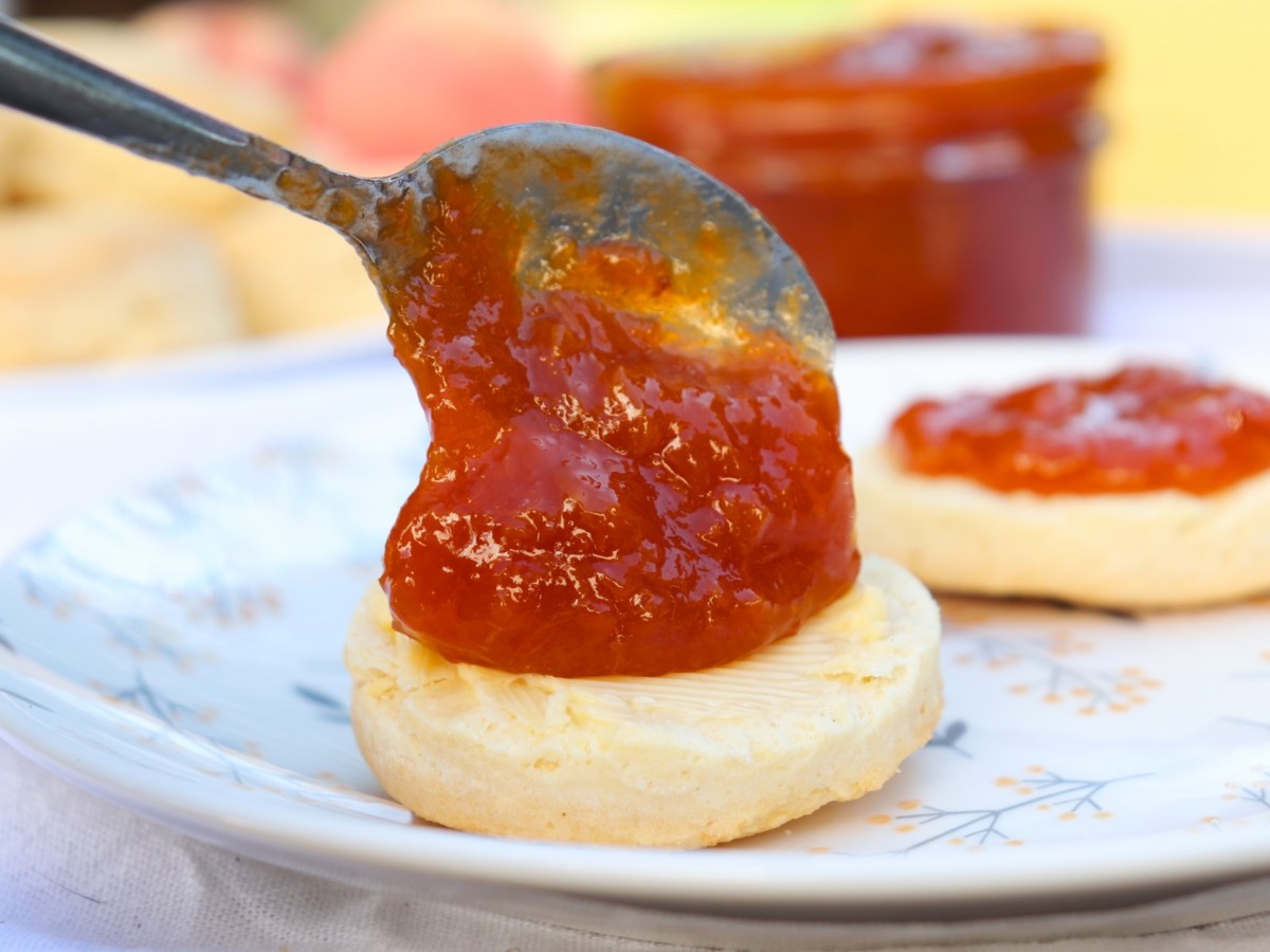 Apricot and Vanilla Jam (Low&nbsp;Sugar)